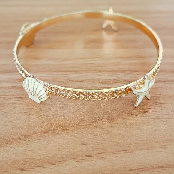 Set of 3 Goldtone Bangle Bracelets Seashells Sand Dollars Two with Cream Enamel - Picture 2 of 8